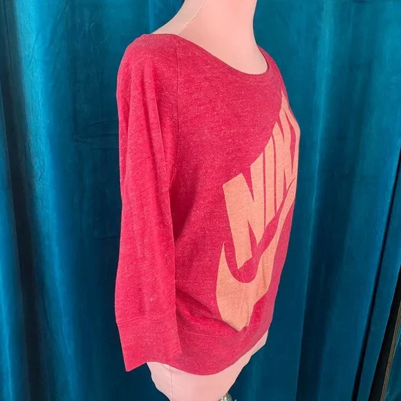Nike Swoosh Logo Graphic Pullover Sweatshirt Pink - Picture 2 of 5
